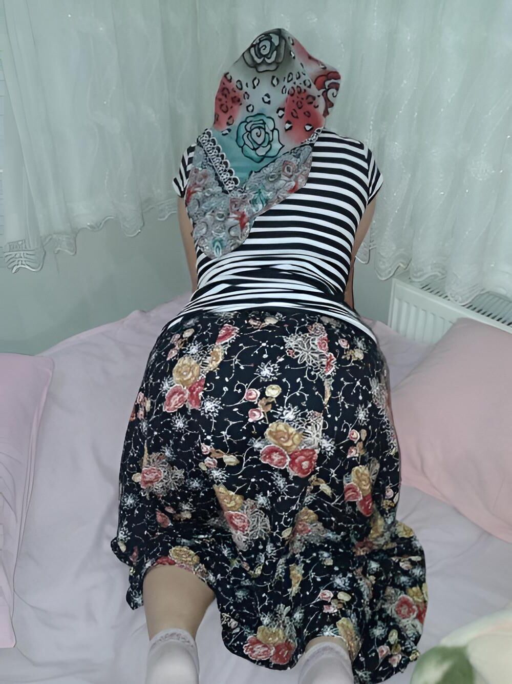 VINTAGE TURKISH HIJAB SEXSI PHOTO 