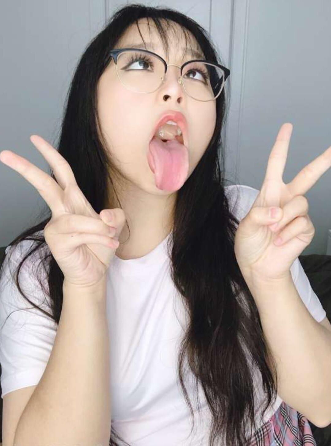 Juguete de joder coreano gordito