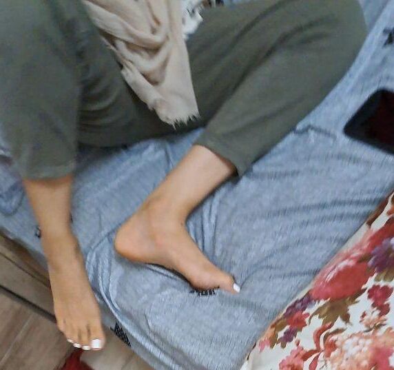 iranian feet