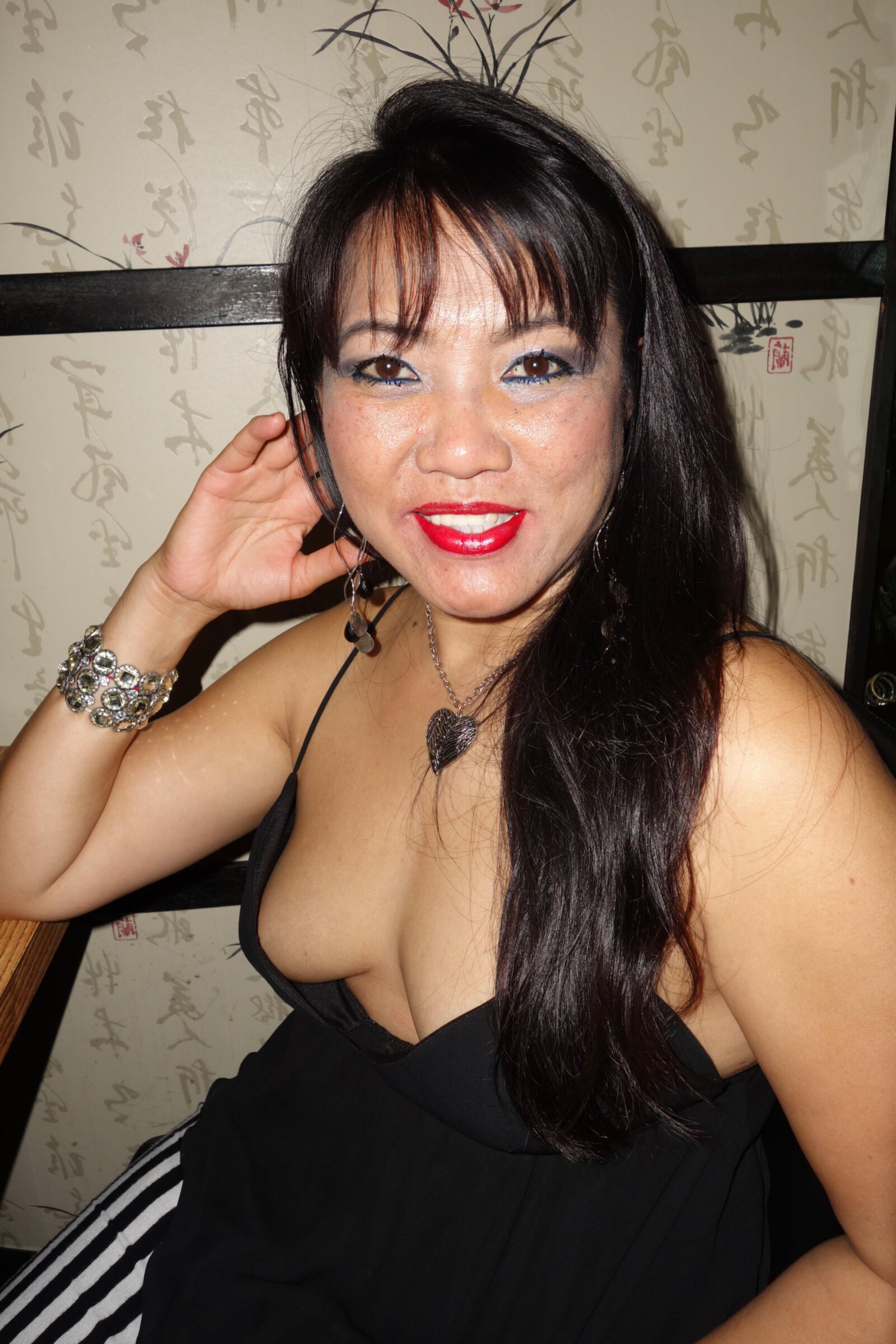 Luann Nguyen Hot Madure Asian Swinger