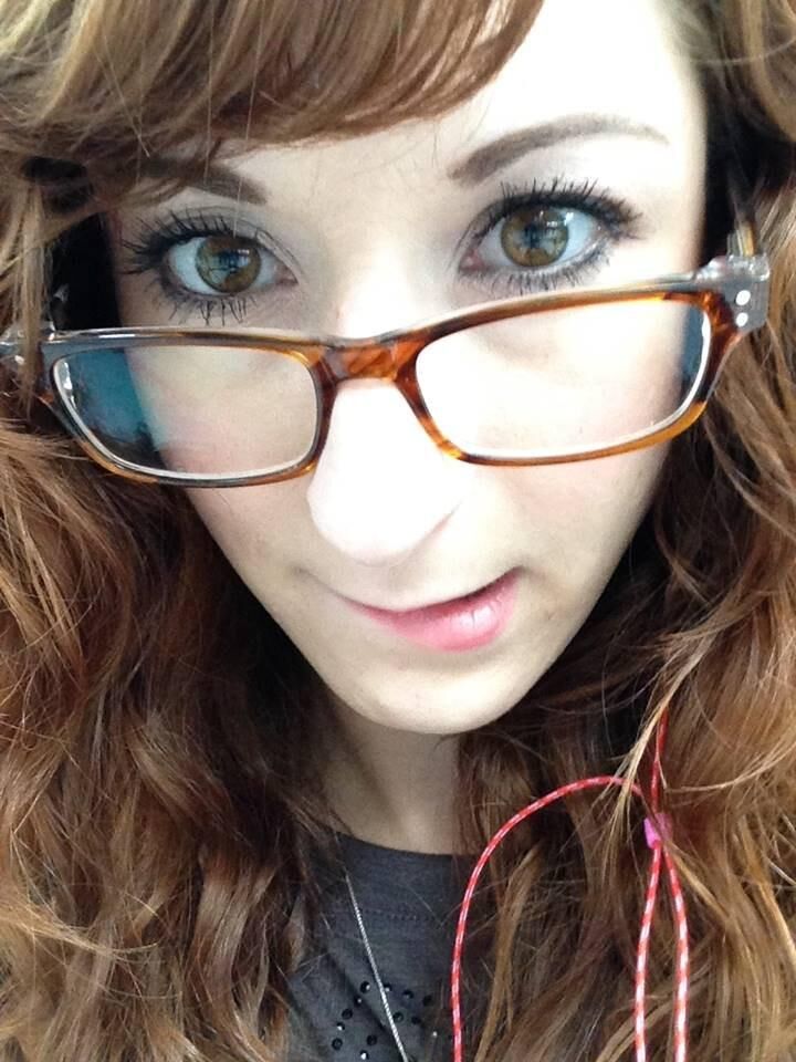 Amateur Redheaded Hotwife Tamara J
