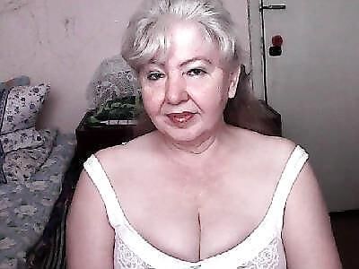 Amateur granny Klavdia from Naberezhnyje Chleny in Russia