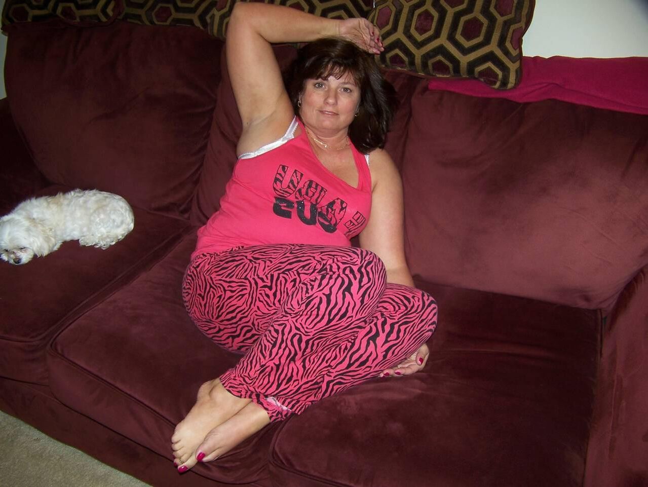 Chubby American milf Angie