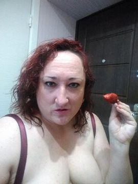 Ugly mature Yulia from Riga in Latvia