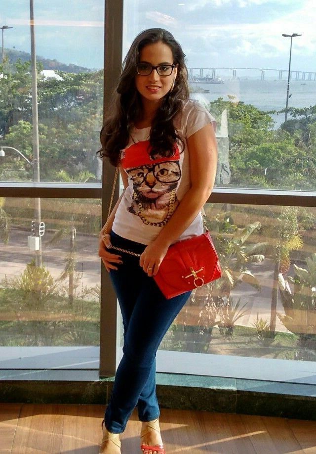P interest In Beauty Focus on Petite Latina model