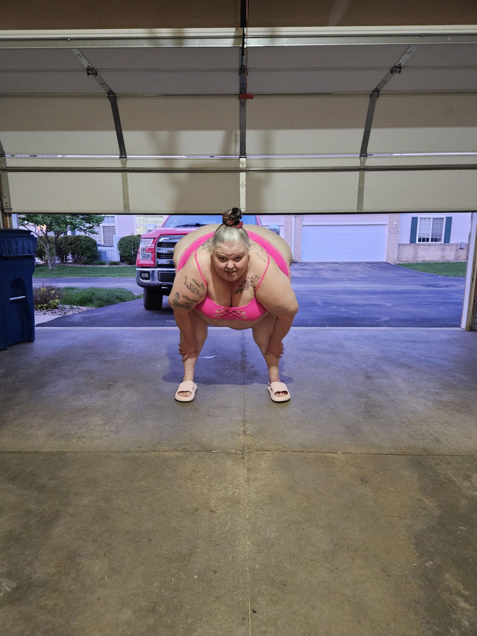 April Thompson Fat White Nasty gross body Fuck Pig. 