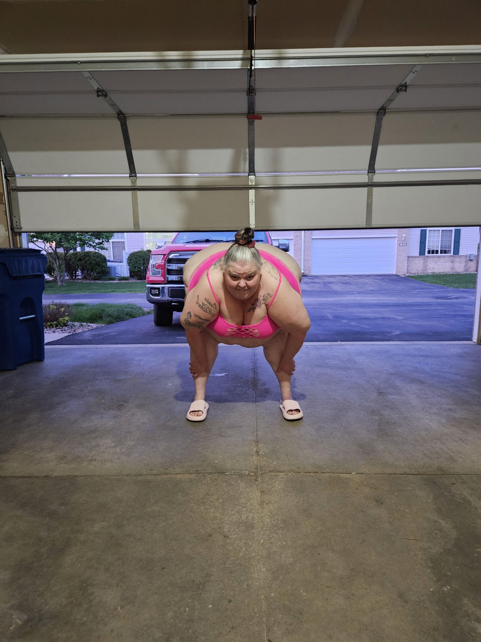 April Thompson Fat White Nasty gross body Fuck Pig. 