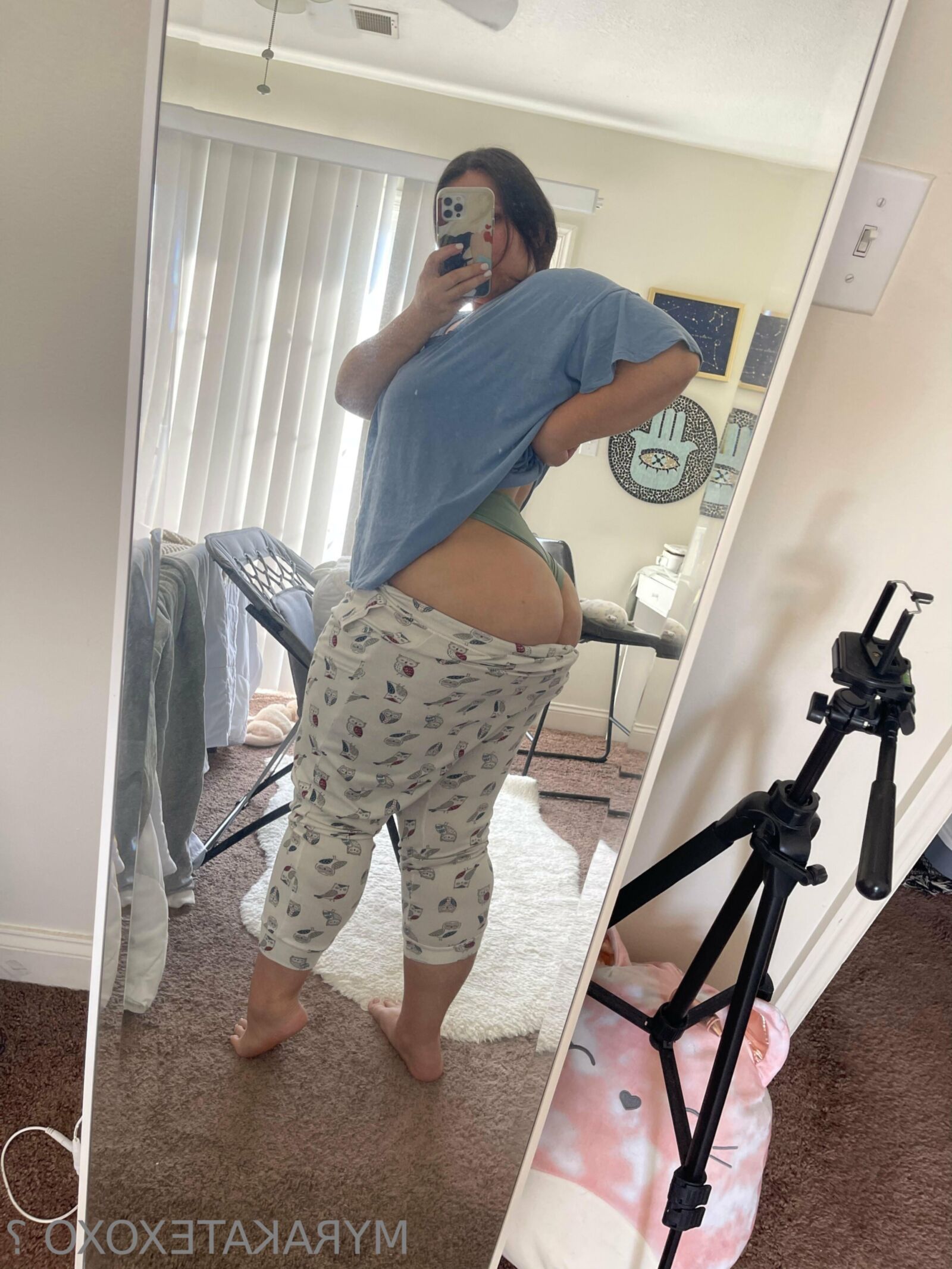 Myra Huge Ass Big Boobs Latina BBW Brunette Girl Mixed Hot Shots