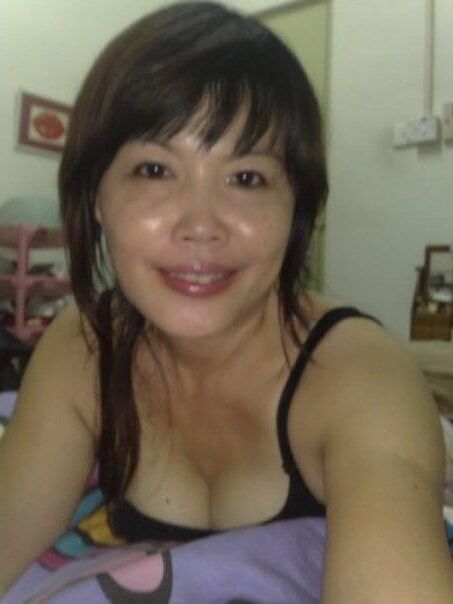 sexy Japanese milf slut Phyllis