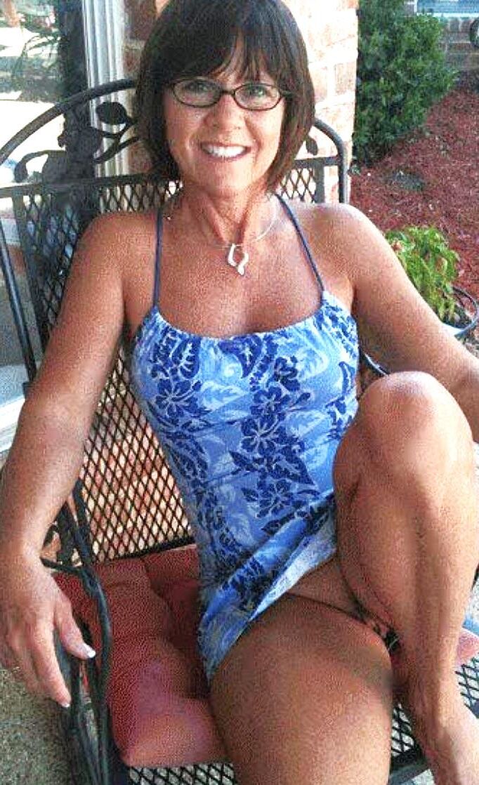 MILF SlutWife needs BBC