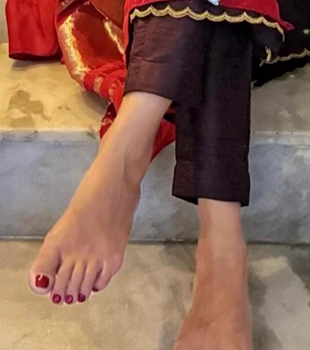 Hot Sexy Asian Swinger Hotwife exposed by Cuckold Husband