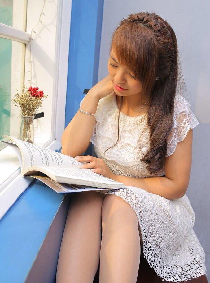 Real Life Pantyhosed MILFs Asian Friends