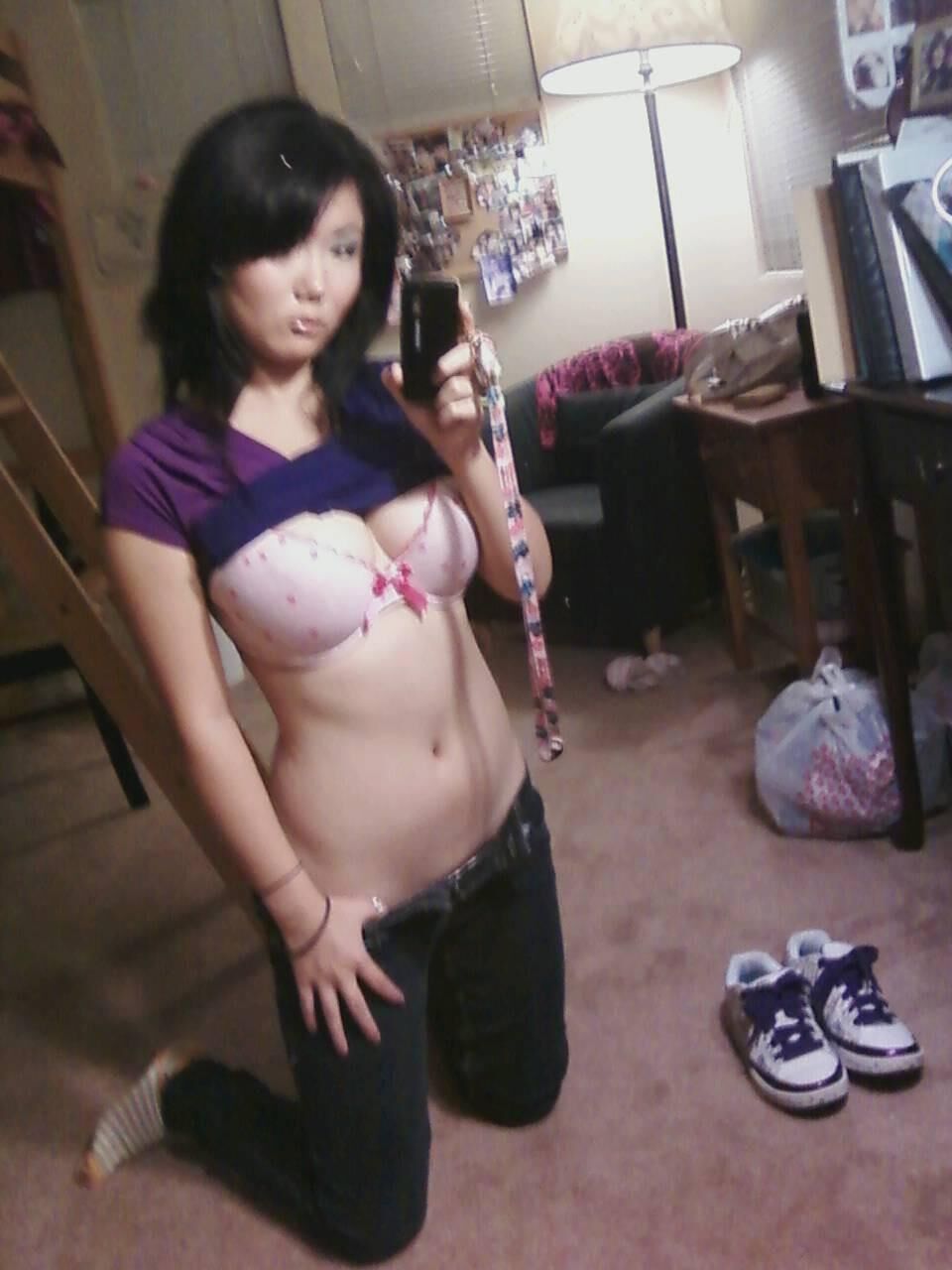 Busty Asian selfie nudes