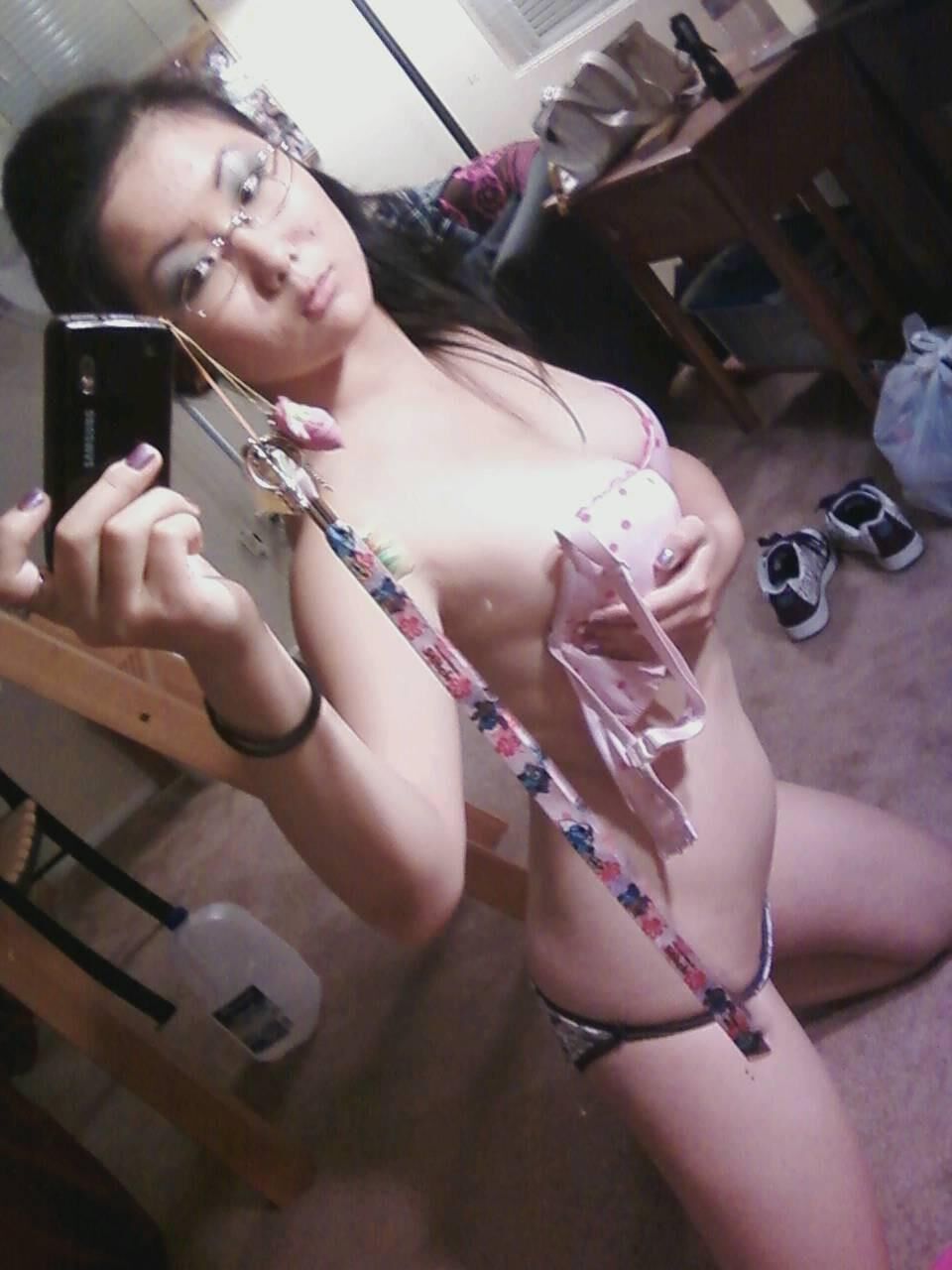 Busty Asian selfie nudes