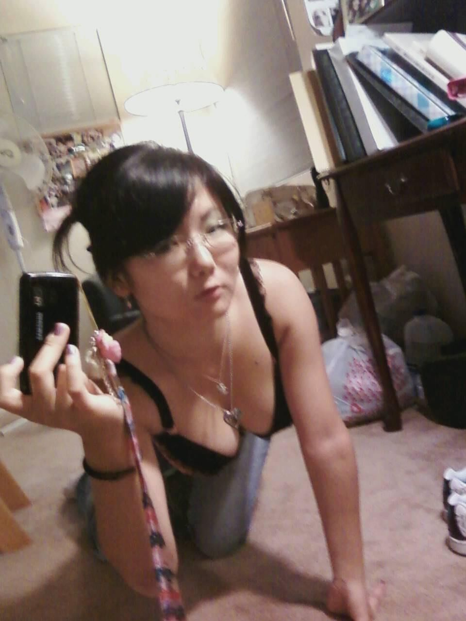 Busty Asian selfie nudes