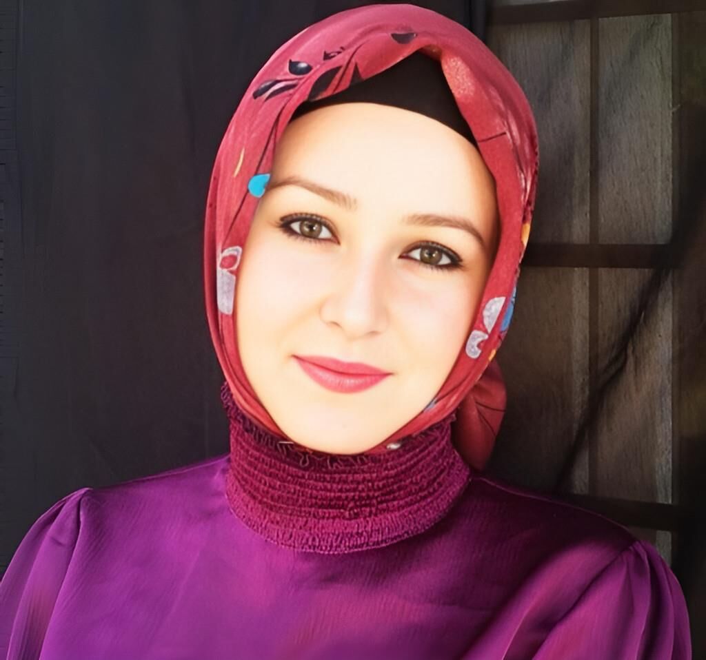 VINTAGE TURKISH HIJAB SEXSI PHOTO 