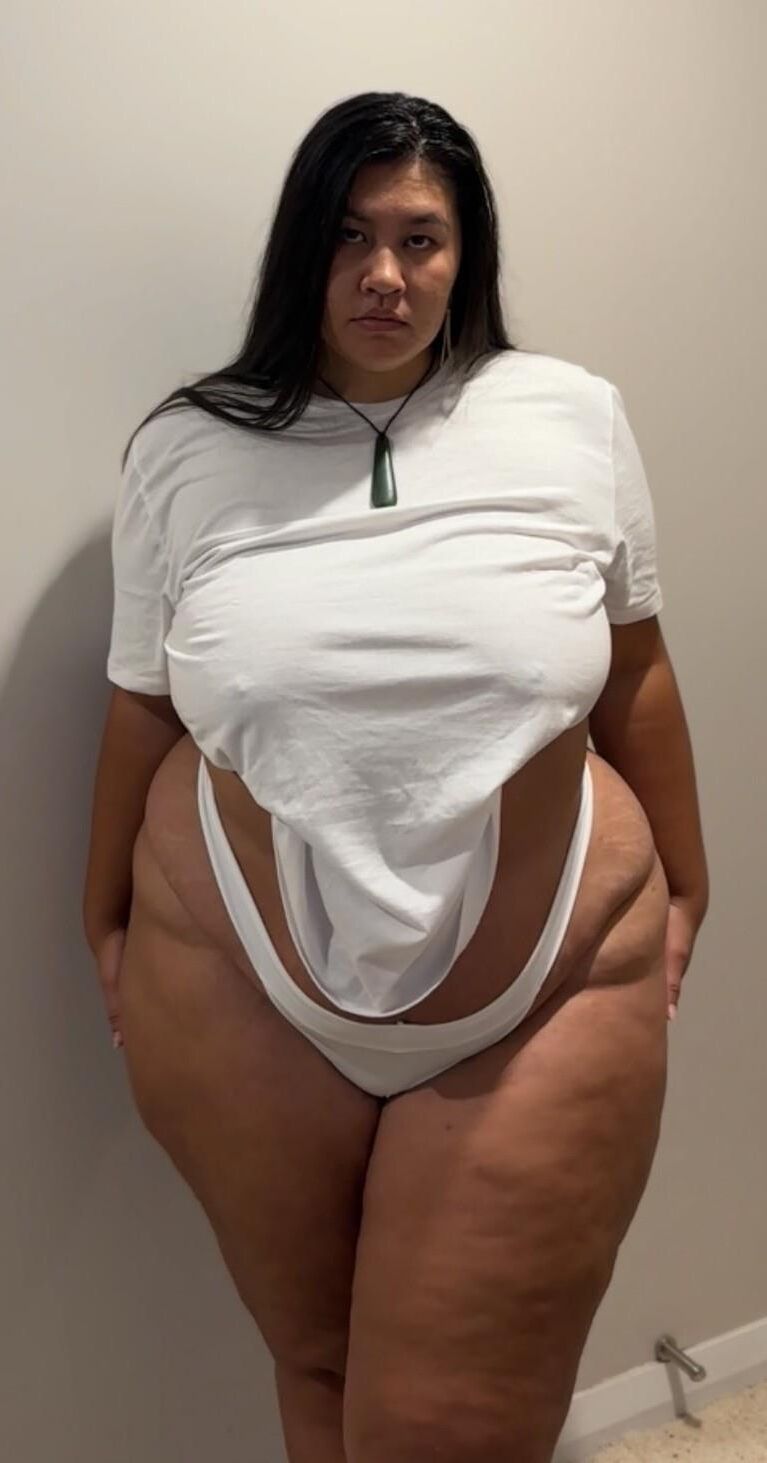 BBW Asian Kerehi 