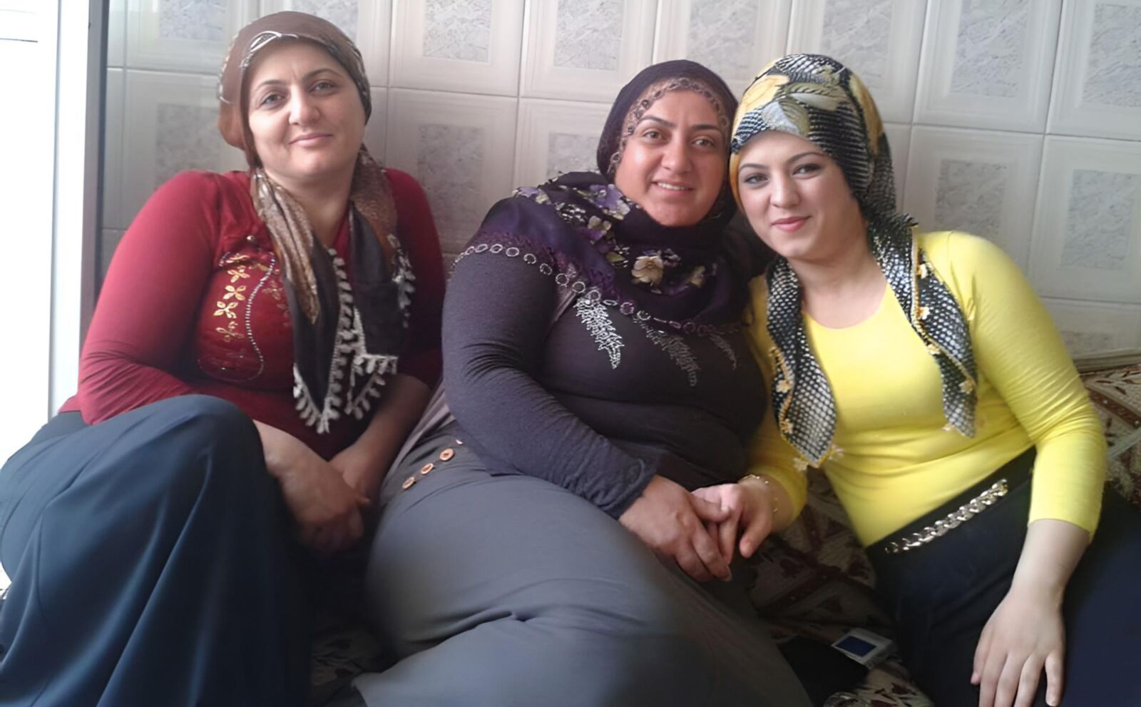 VINTAGE TURKISH HIJAB SEXSI PHOTO 