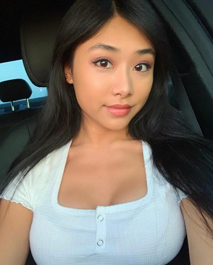 The Pinnacle of Asian Selfies 