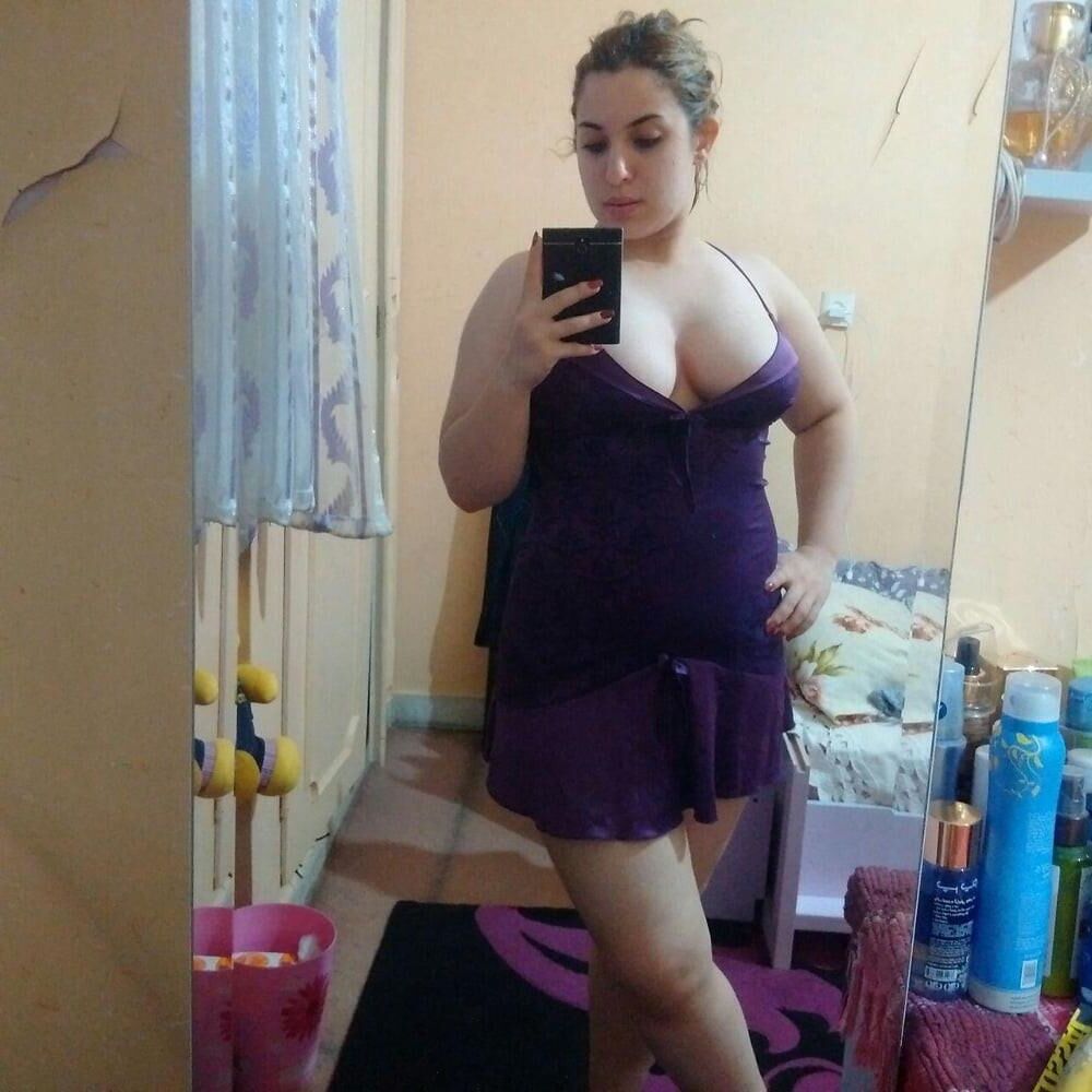 iranian horny housewife