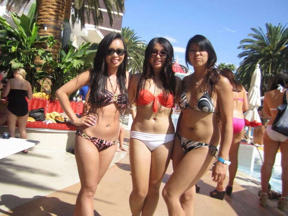 Asian bikini slut with her friends