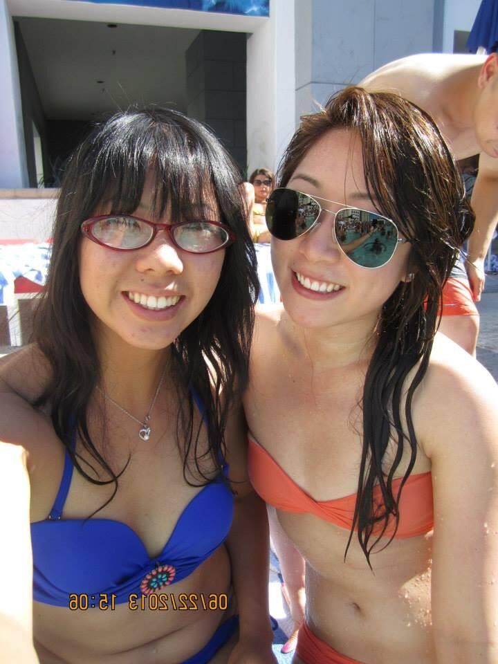 Asian bikini slut with her friends