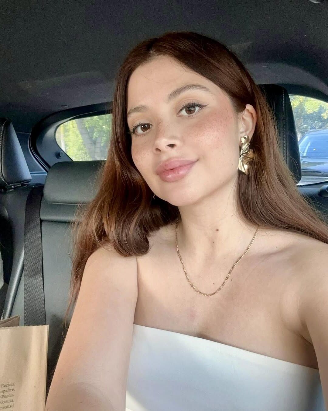 Pretty Latina teen slut