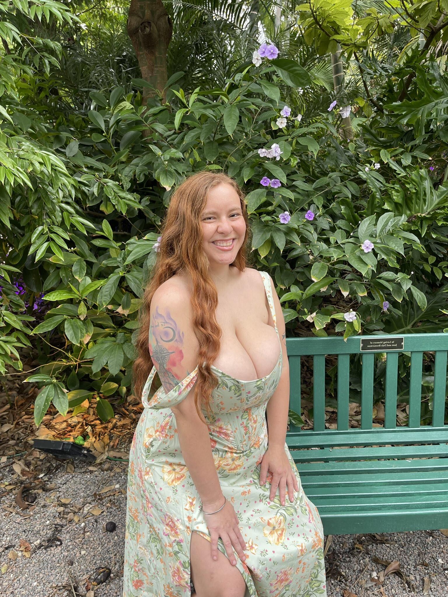 Arianna Huge Boobs Big Ass Beauty Redhead Girl Mixed Shots
