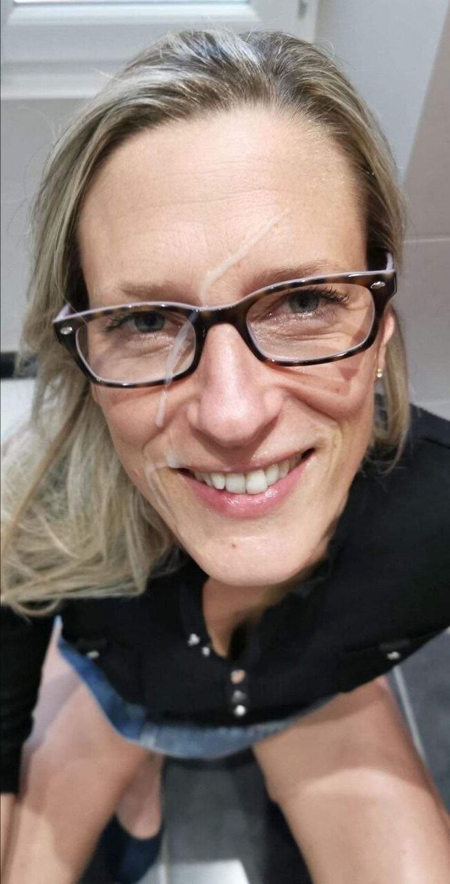 Amateur Hotwife Sophie from France 