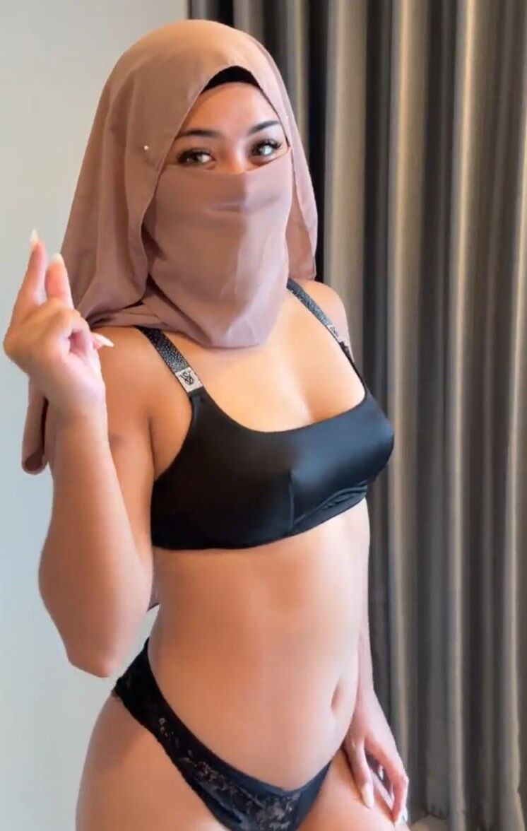 Muslim Girls VI