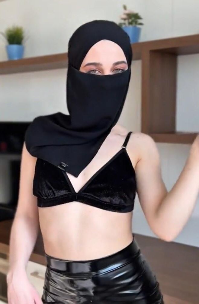 Muslim Girls VI