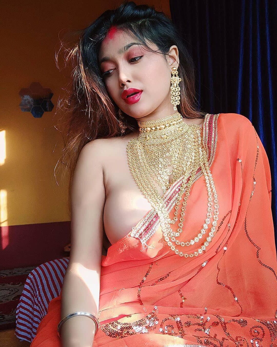 Stunning Middle Eastern Hoes (Arabs All Nude Amateurs)