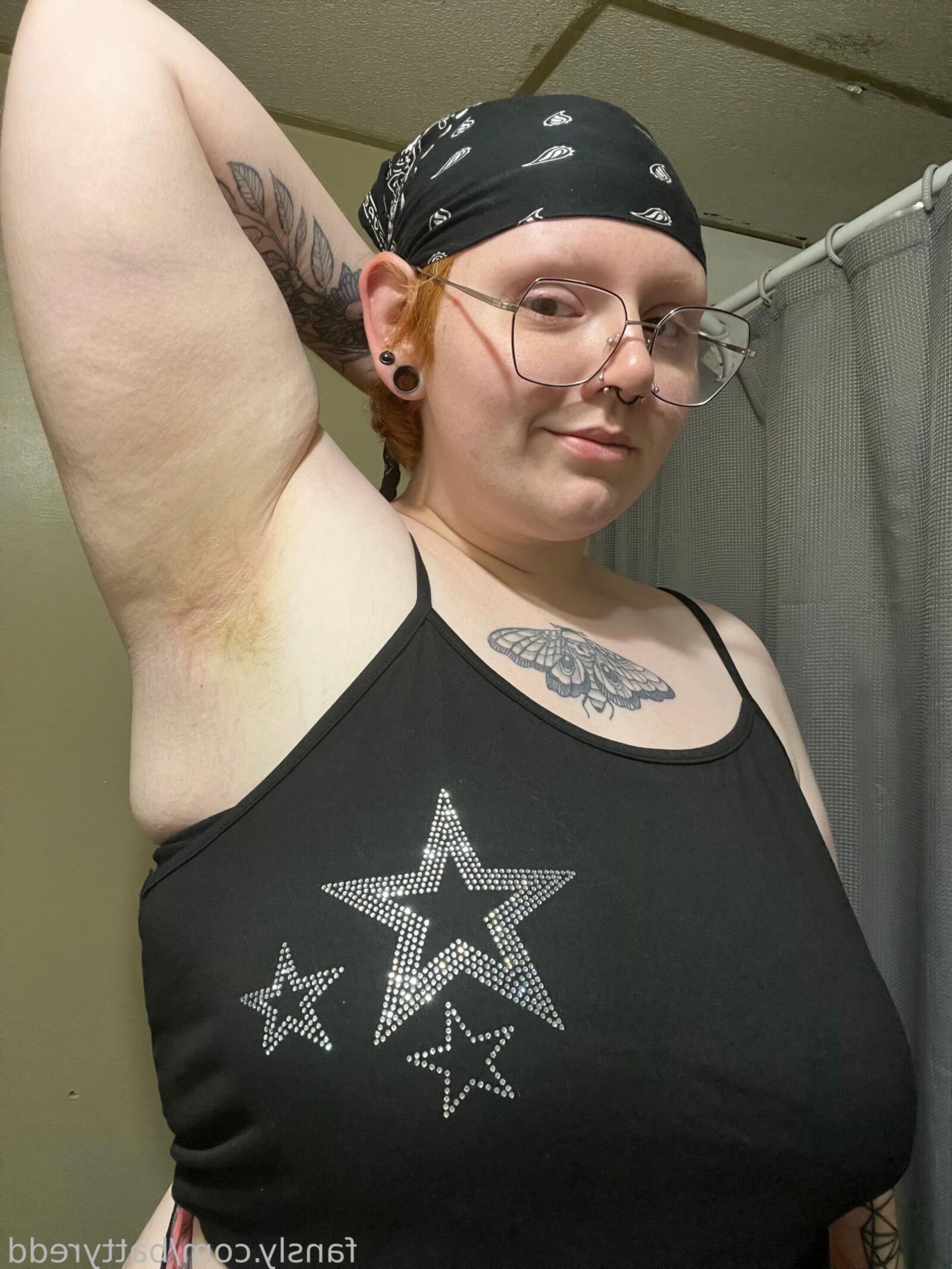 Batty énorme cul gros seins roux poilue bbw fille mixtes