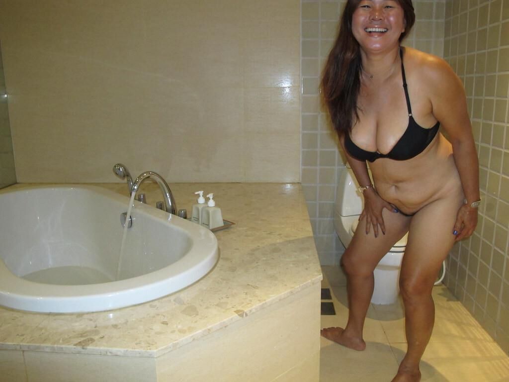 Asian Wife JOoy Amateur 