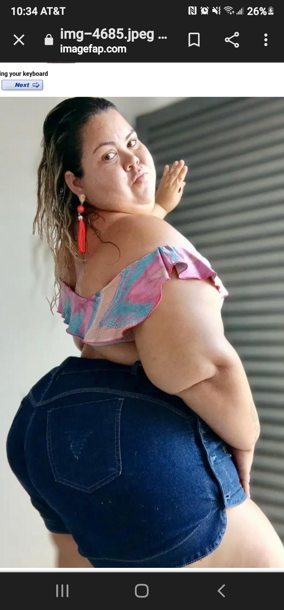 Latinas eu iria cavar fundo e duro