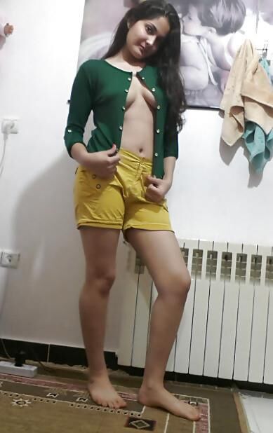 persian wife strips