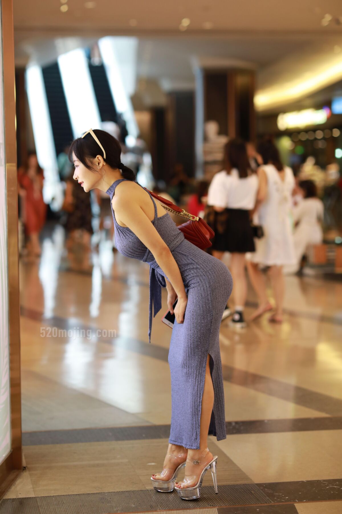 Asian Candid Women 