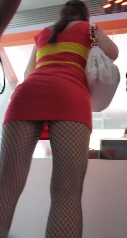 Asian Candid Women 