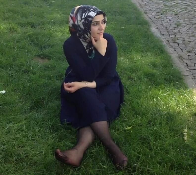 VINTAGE TURKISH HIJAB SEXSI PHOTO 