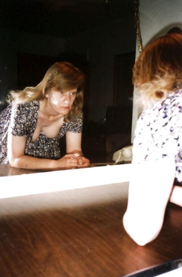TheSia Whore no Rest Motel do viajante