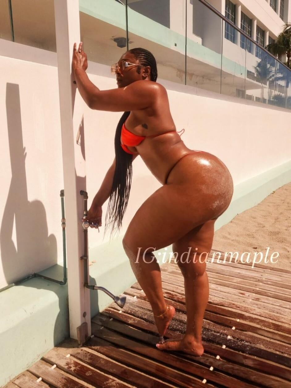 IndianMaple (Roxy Reynolds Jr)