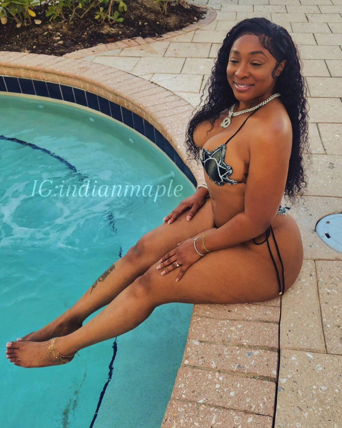 IndianMaple (Roxy Reynolds Jr)