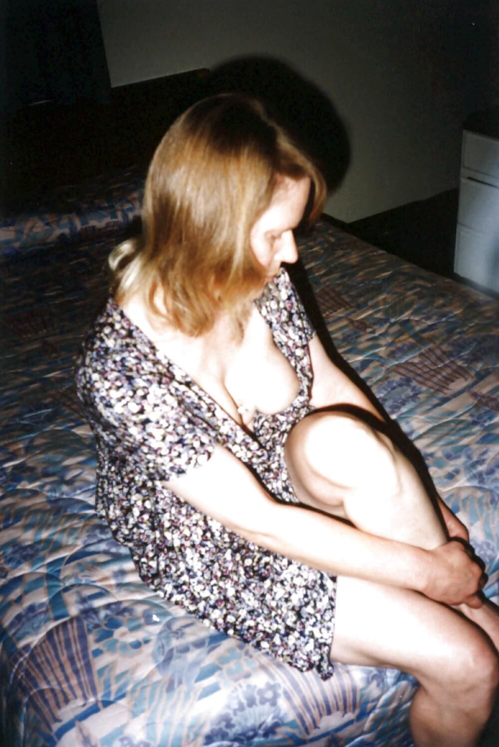 TheSia Whore no Rest Motel do viajante