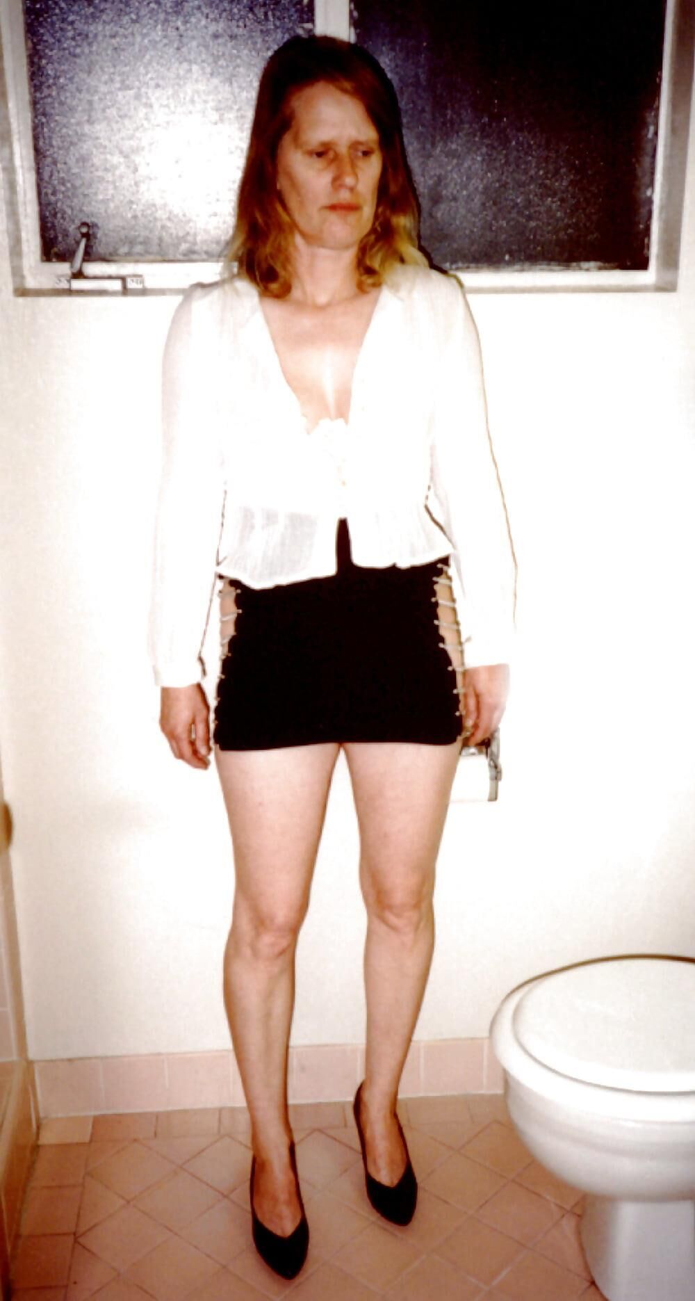 TheSia Whore no Rest Motel do viajante