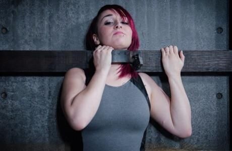 Submissive Ginger Girls 