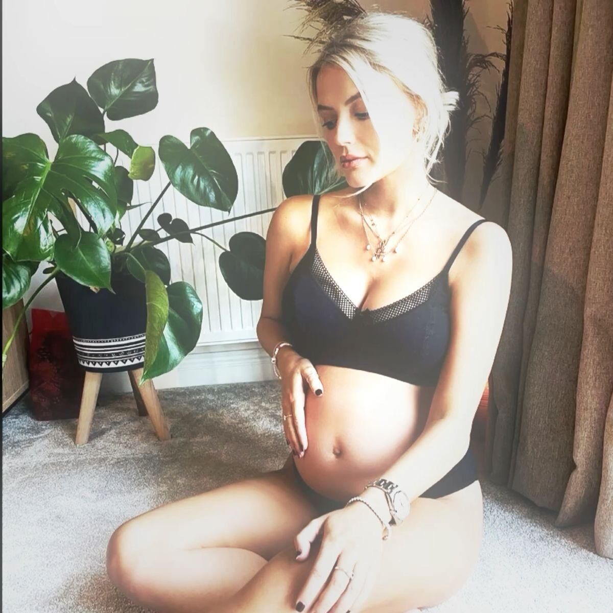 Which celeb would you play with, have sex with at home