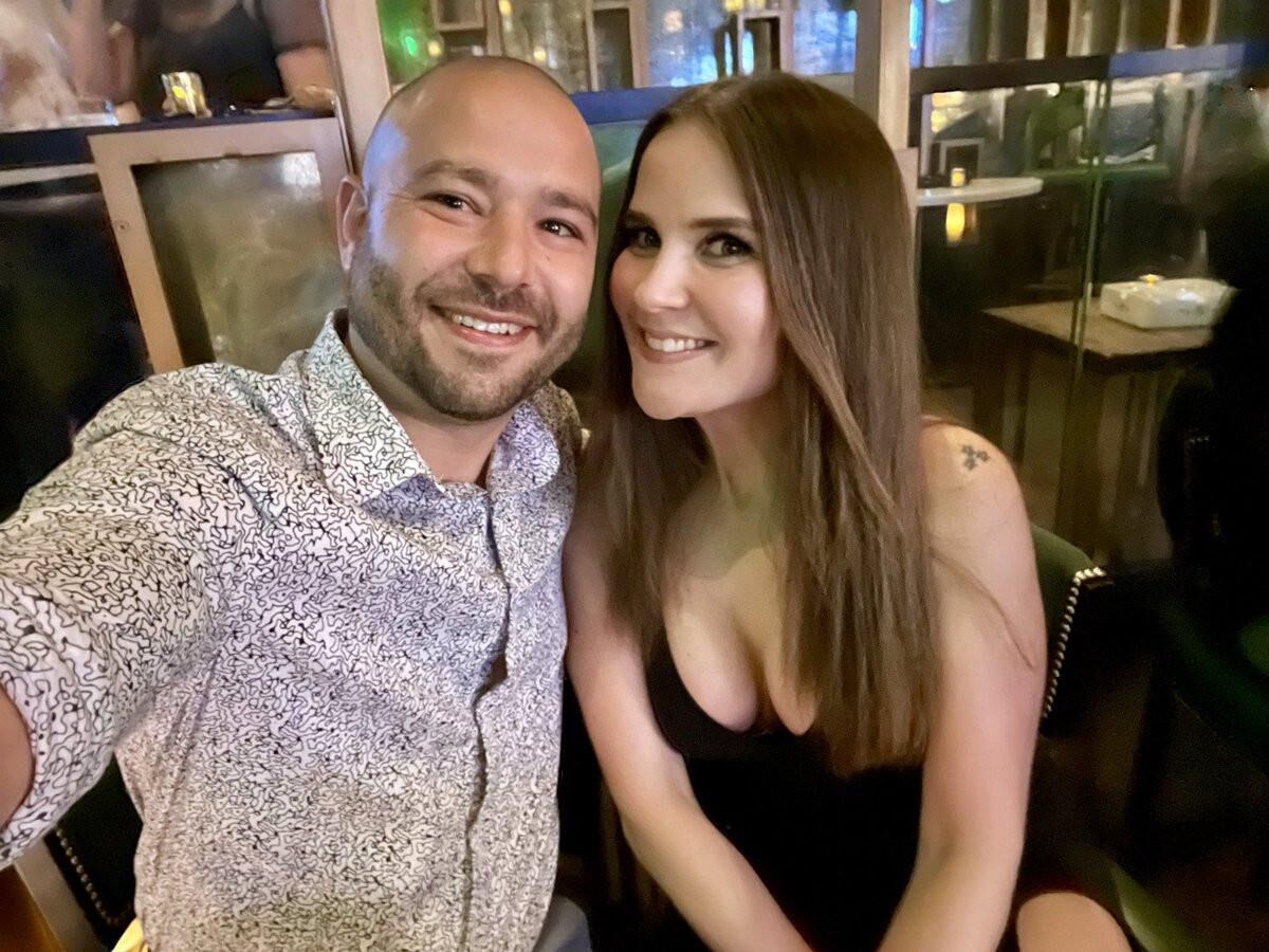 Dakota (¿o Indiana?) Hotwife