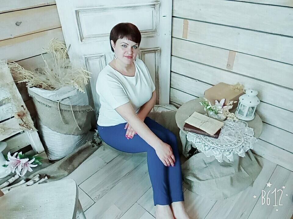 Yulia Puffy Brunette With de Altayskoy na Rússia