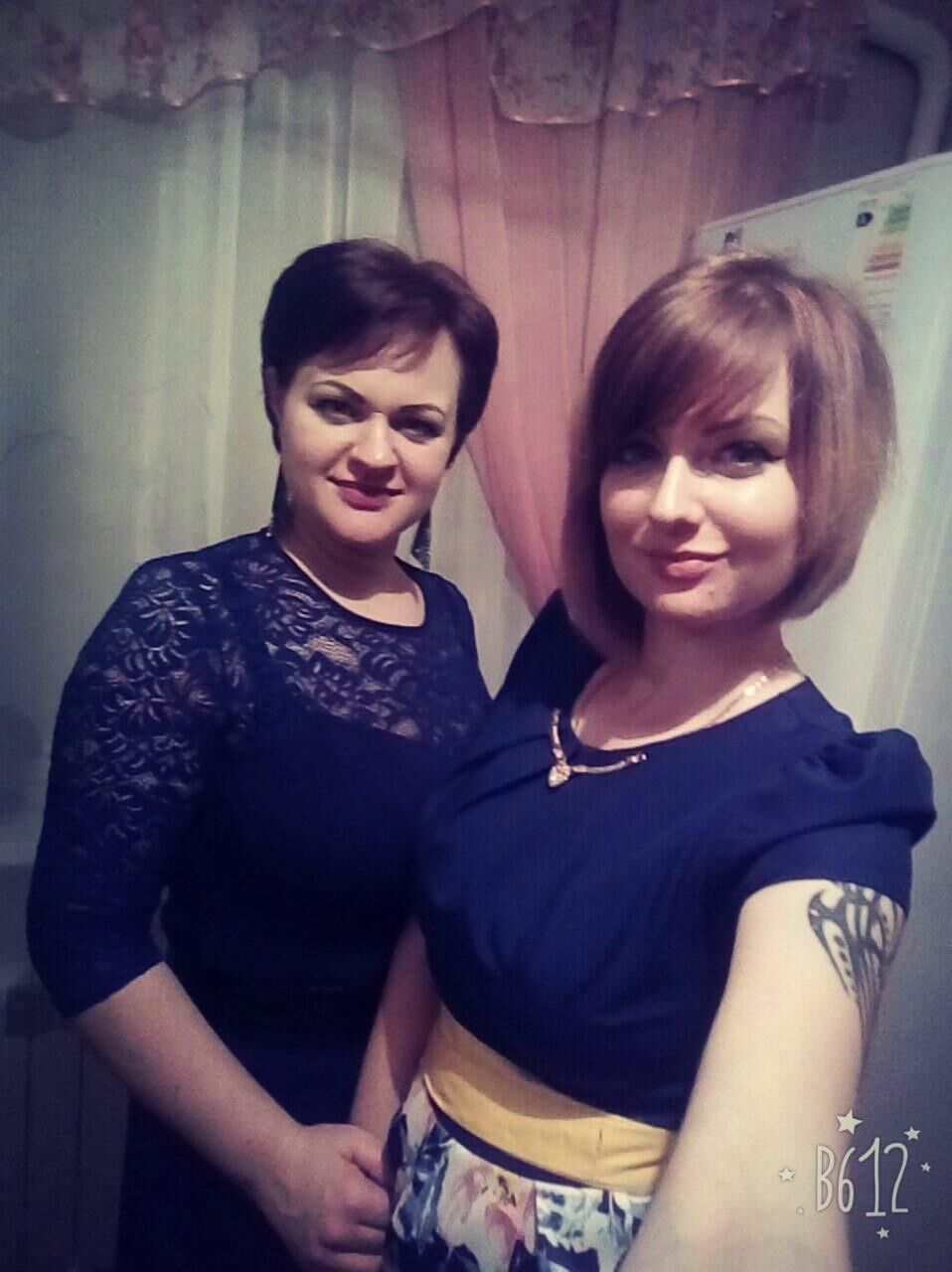 Yulia Puffy Brunette With de Altayskoy na Rússia
