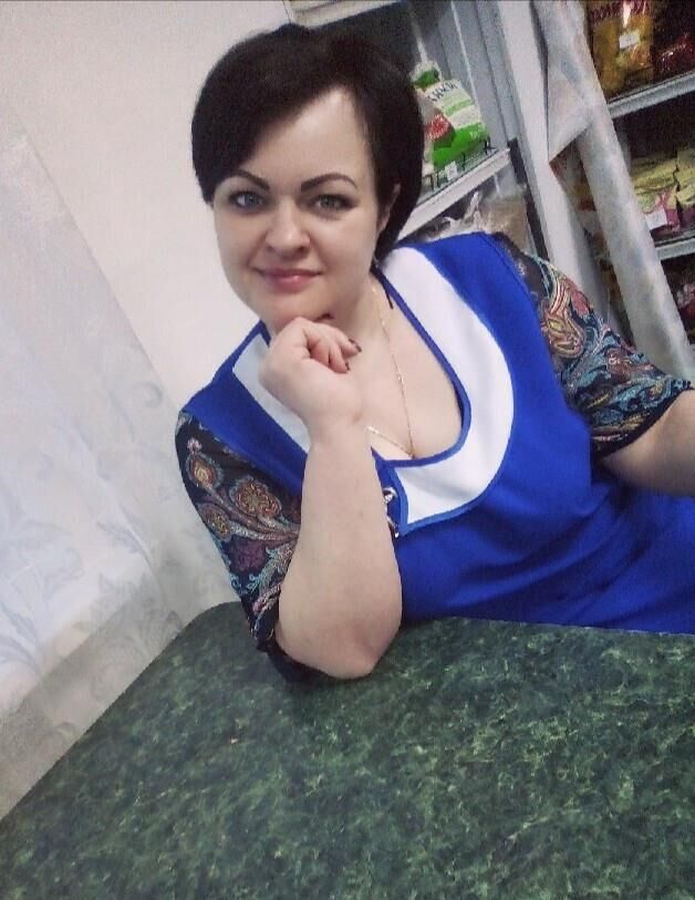 Yulia Puffy Brunette With de Altayskoy na Rússia